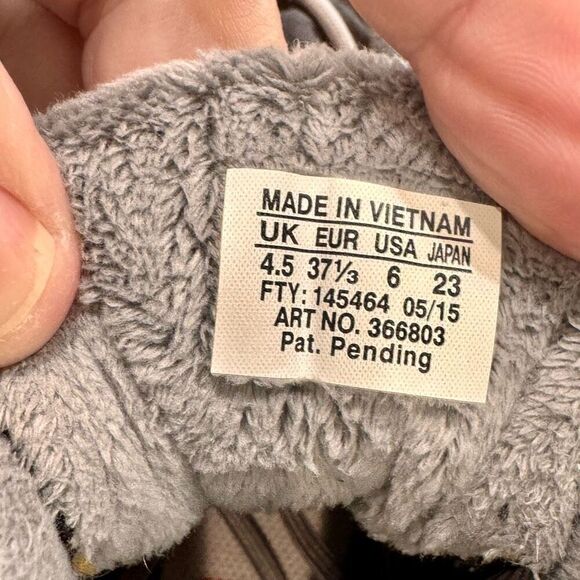 Salomon Kiana CS Waterproof Winter boots. Black. Size 6. - Picture 11 of 11